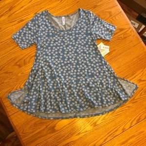 NWT LuLaRoe “Perfect T”- Size XS